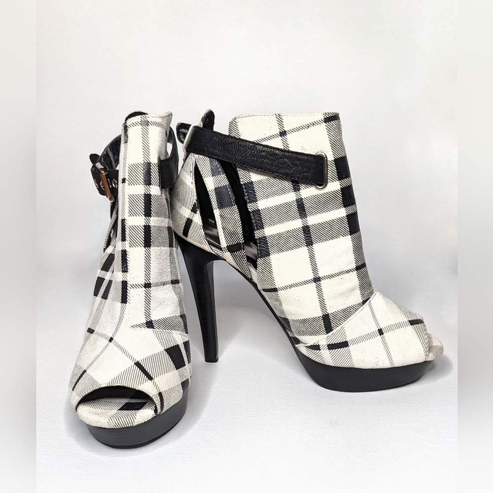 Black and White Plaid Peep Toe High Heeled Boot, Baker, Size 8